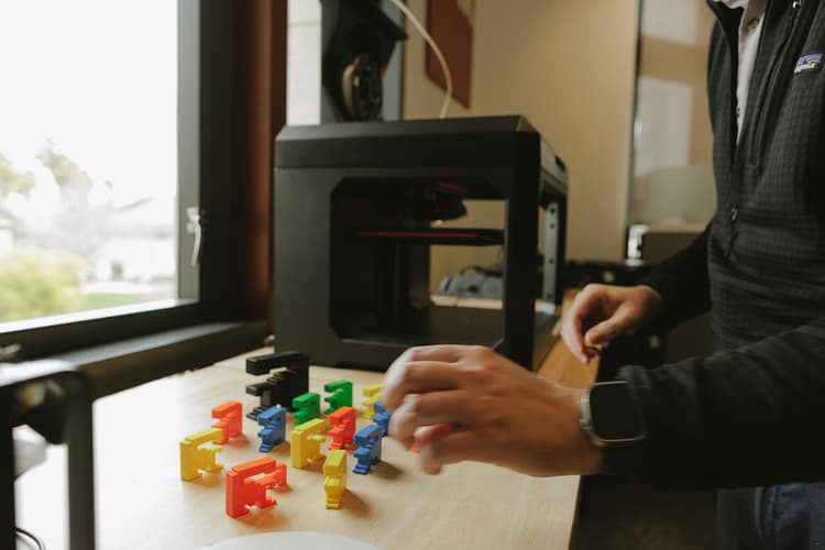 Library Makerspaces Makerspaces | University Libraries